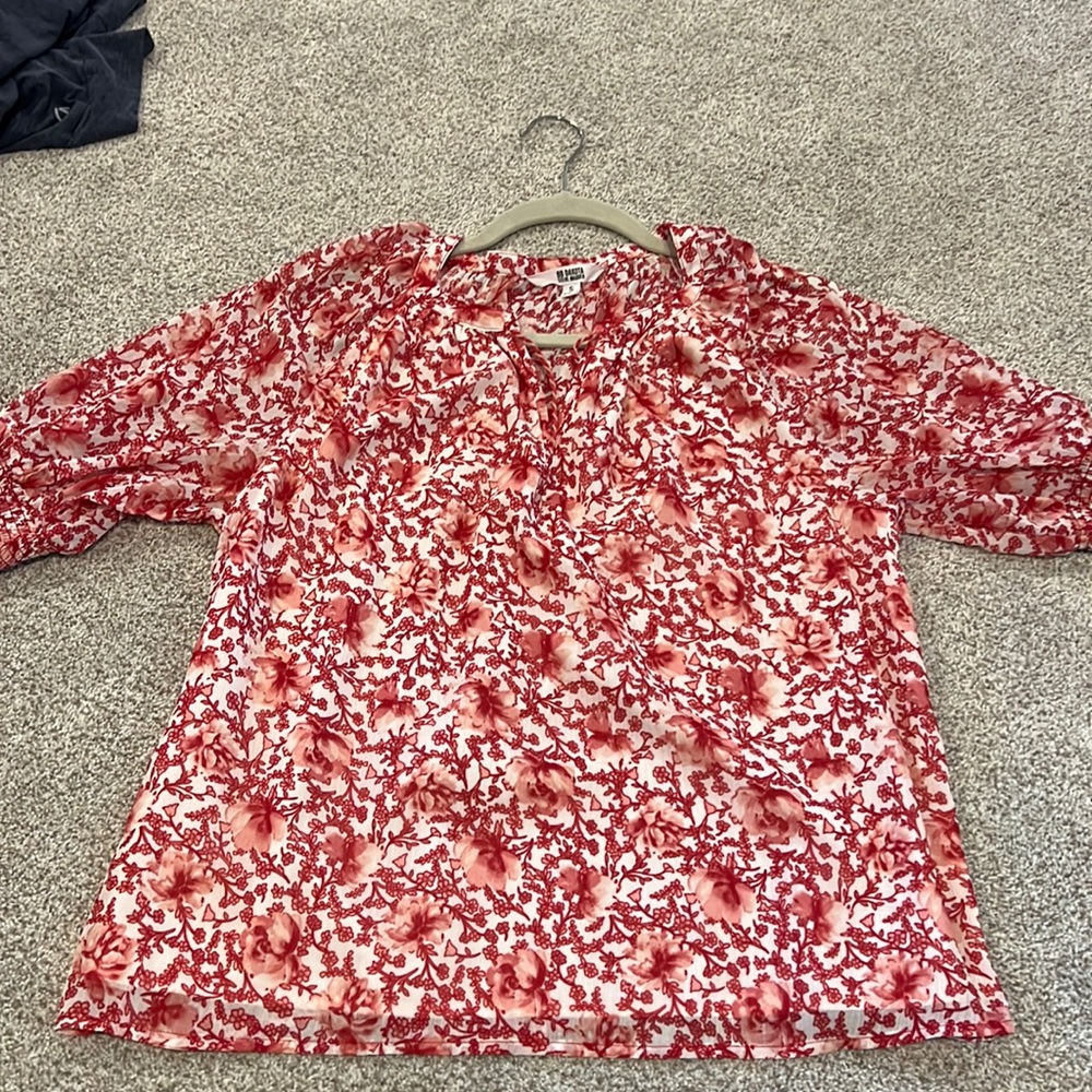 BB Dakota puff sleeve floral top